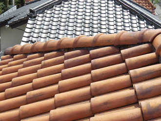 S型瓦の屋根