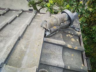 千葉市美浜区磯辺で剥がれた漆喰は雨樋のつまりの原因になります