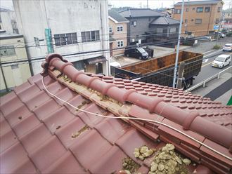 千葉市中央区星久喜町で棟の崩れ