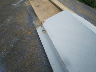 船橋市金杉で棟板金の釘の浮き、釘の錆び