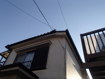 雨樋の外れ
