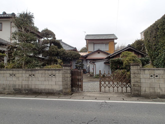 お庭が広くて素敵なお住まい
