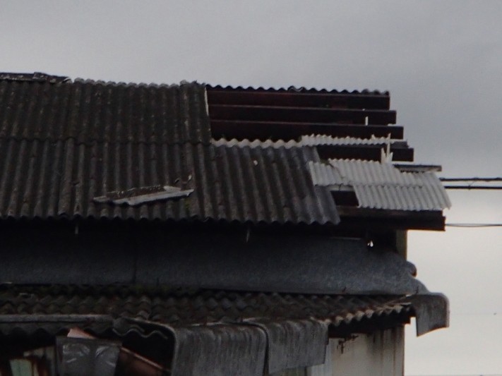 小波型スレート屋根