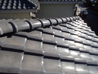 棟取り直しでずれを解消した瓦屋根