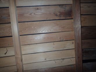 四街道市めいわで小屋裏に雨染みを発見しました