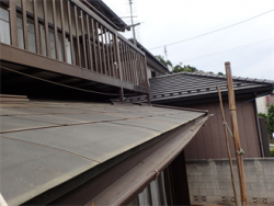 雨樋の歪み