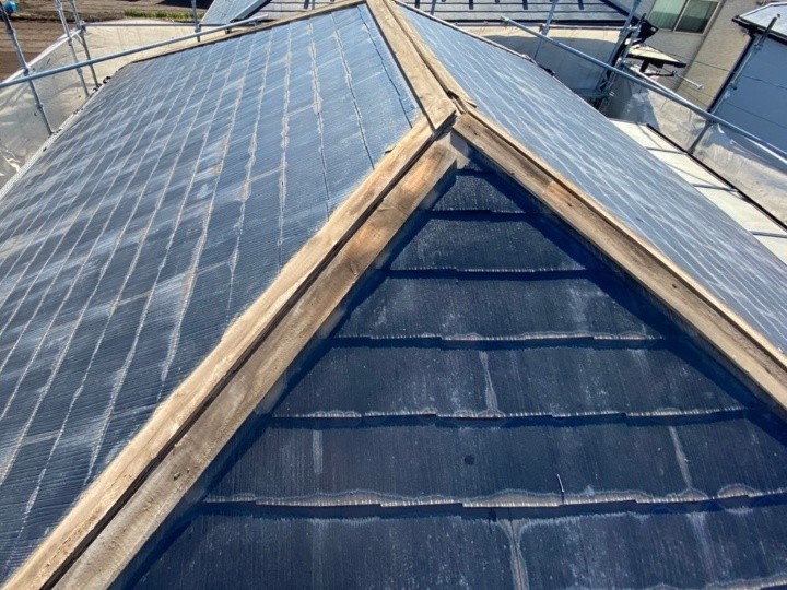 既存の棟板金と貫板の撤去