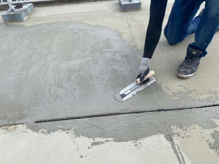 下地調整（アンダーテックスS）