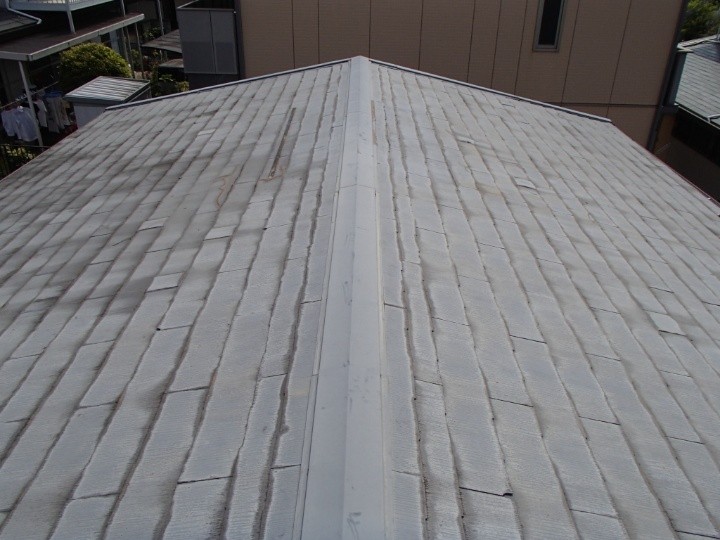 屋根全体の防水性低下を確認