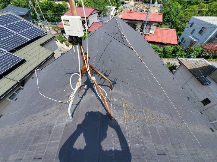 アンテナ周辺と屋根全体の状況
