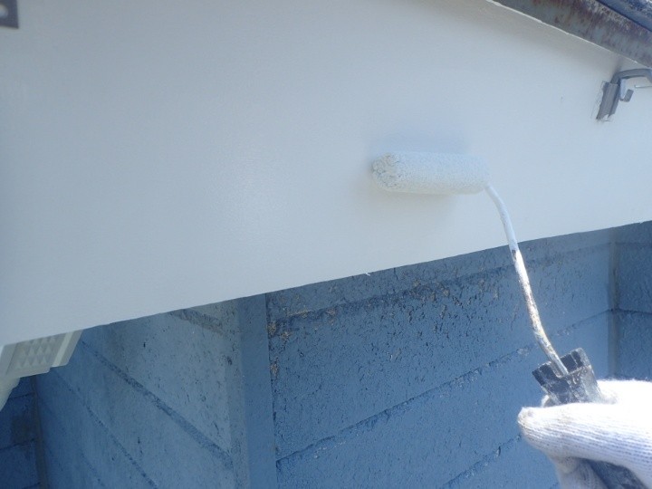 ケイカル板の補修と塗装