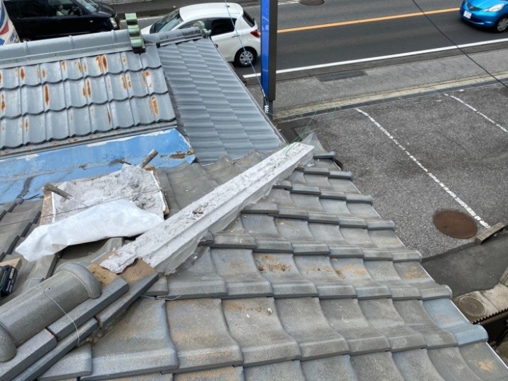 既存棟の解体とシルガードによる土台づくり