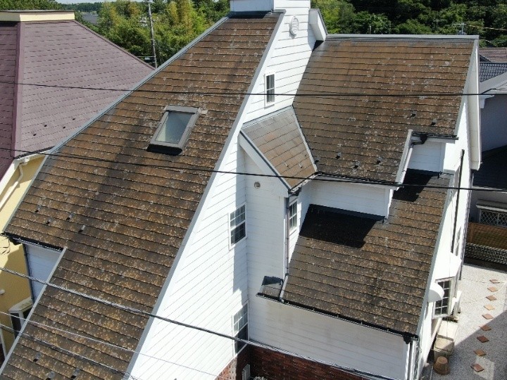 ドローンによる屋根全景の確認