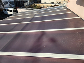 サンルーム屋根の平板が破損