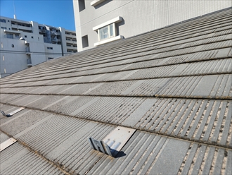 塗装が劣化したスレート屋根