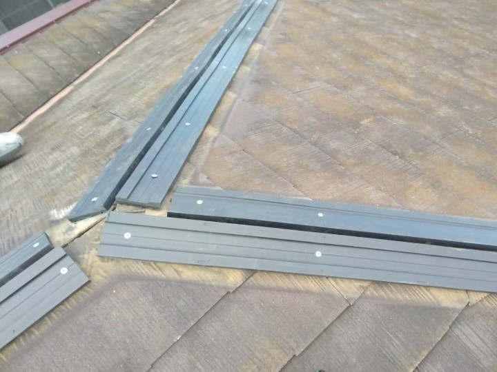 新しい樹脂製貫板（タフモック）の設置