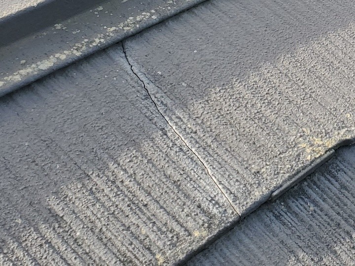 スレートのひび割れ