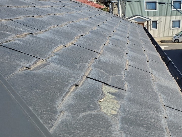 面ごとに進むひび割れと摩耗