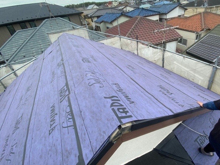 防水紙タディスセルフの敷設