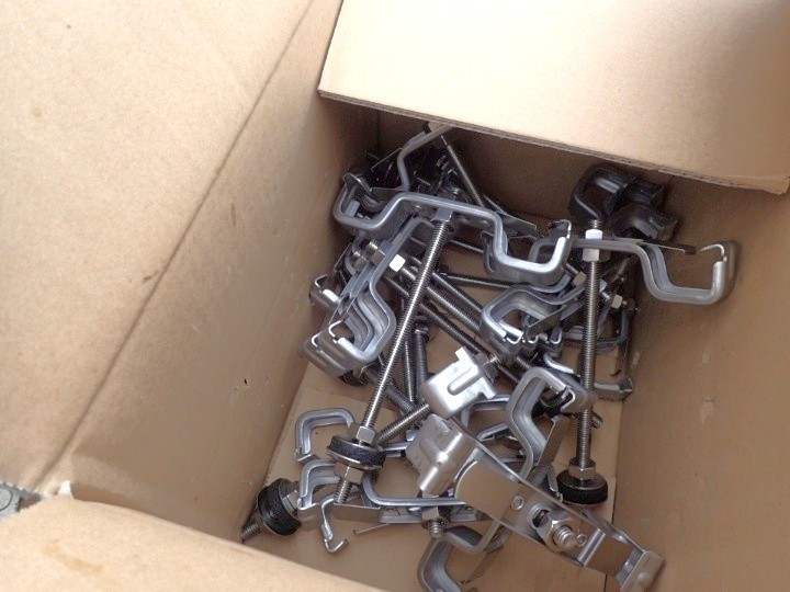 ステンレス製金具の準備