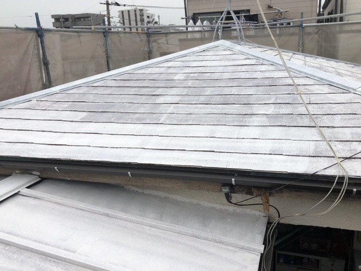 下塗り材の施工