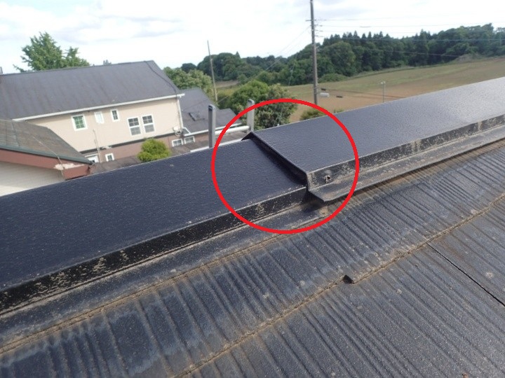 棟板金の接続部の浮き