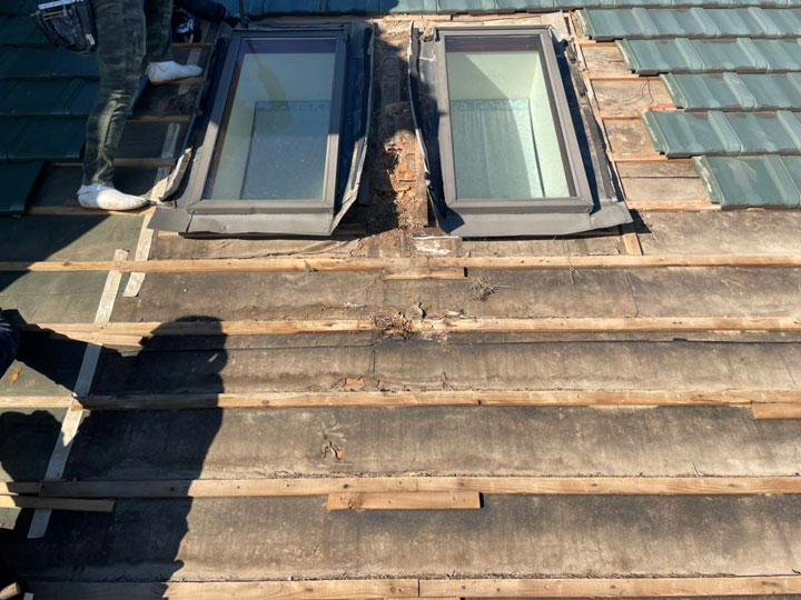 瓦屋根にリフォームは必要？費用相場と工事方法を分かりやすく解説