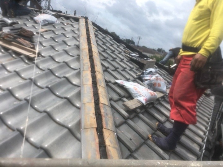 のし瓦の積み直し