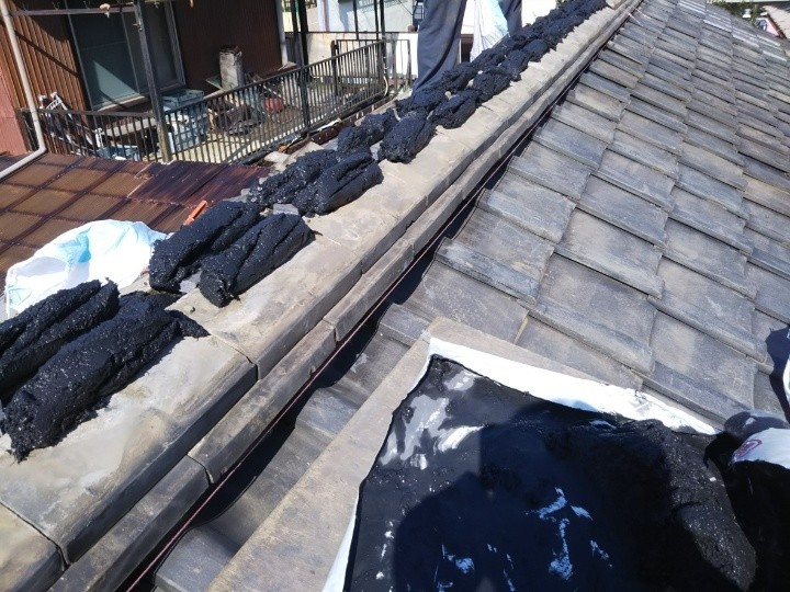 のし瓦の積み直し