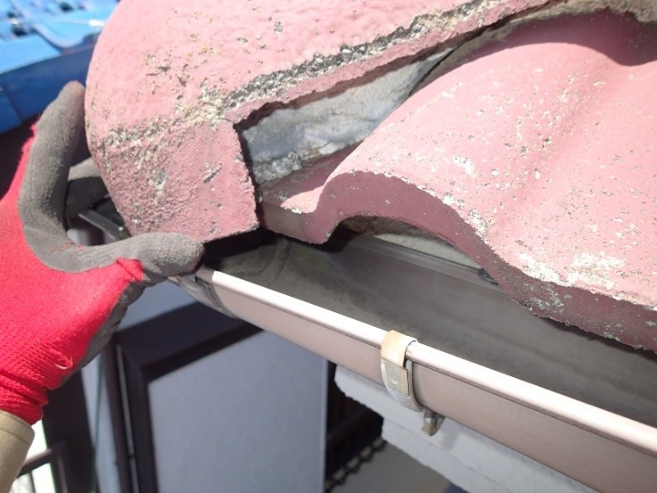 破損した雨樋の状態