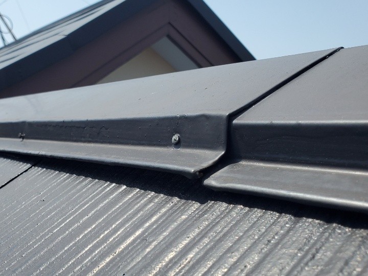 棟板金の釘の浮き