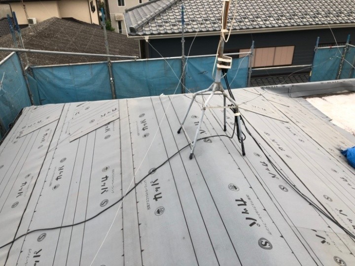 防水紙（ルーフィング）敷設