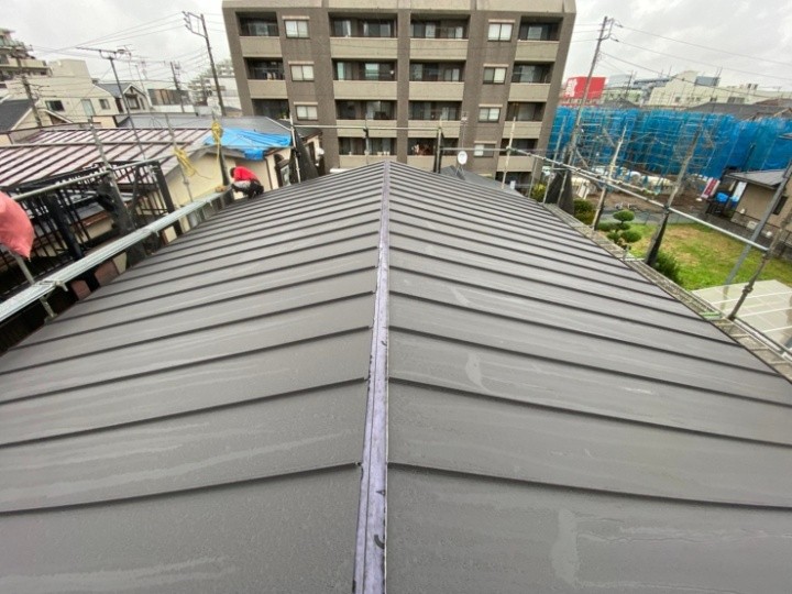 デコルーフ屋根材の設置