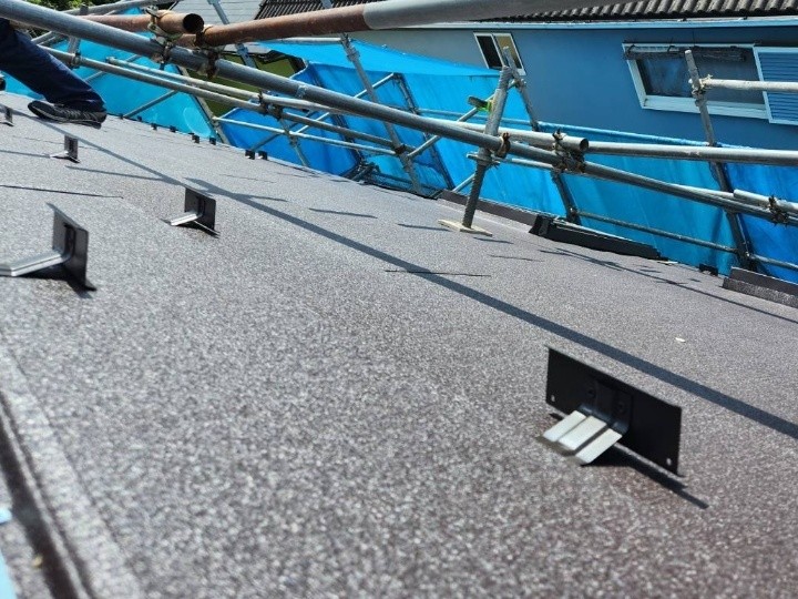 雪止め金具の取り付け