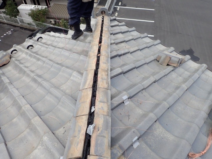 熨斗瓦の積み直し