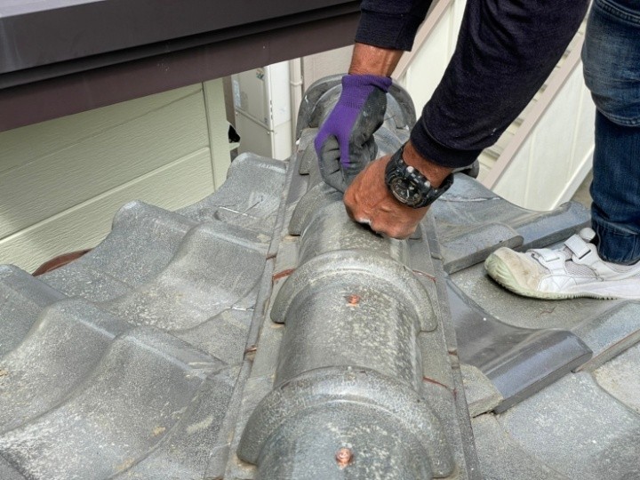 冠瓦の設置と固定