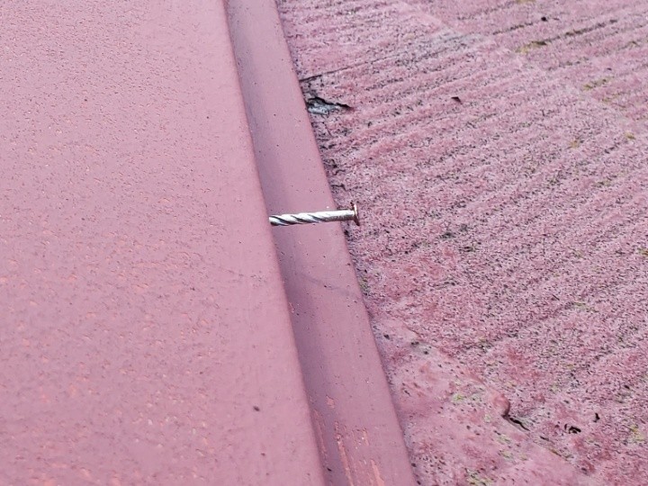 釘の浮き上がり箇所