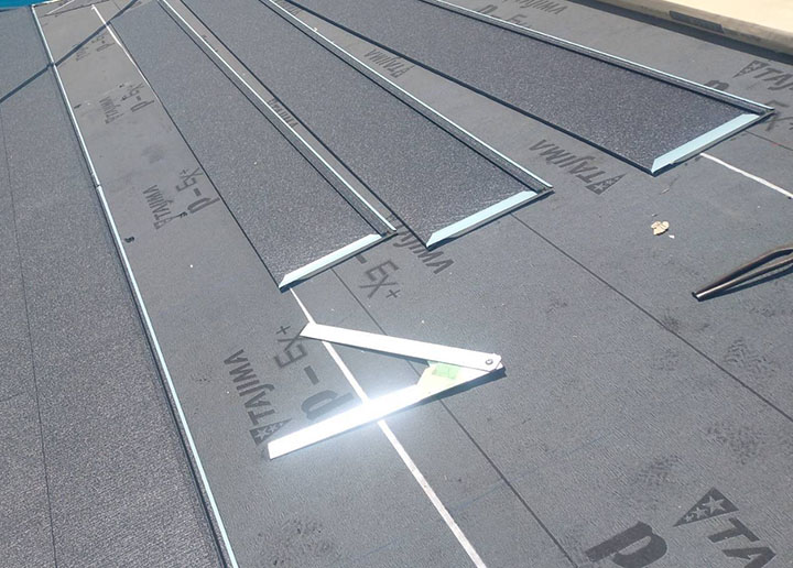 ガルバリウム鋼板の施工