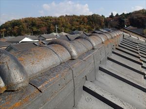 芝山町にてセメント瓦の屋根調査！セメント瓦塗装は街の屋根やさんにお任せください