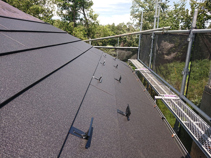 屋根葺き材の種類ごとの特徴を徹底比較！お住まいに最適な屋根を選ぶためのメリットデメリット