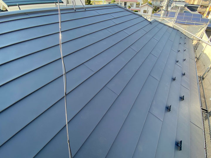 軽量な金属屋根への施工