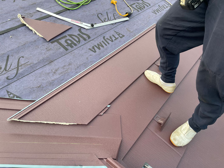 他の屋根材は規模が大きくなります