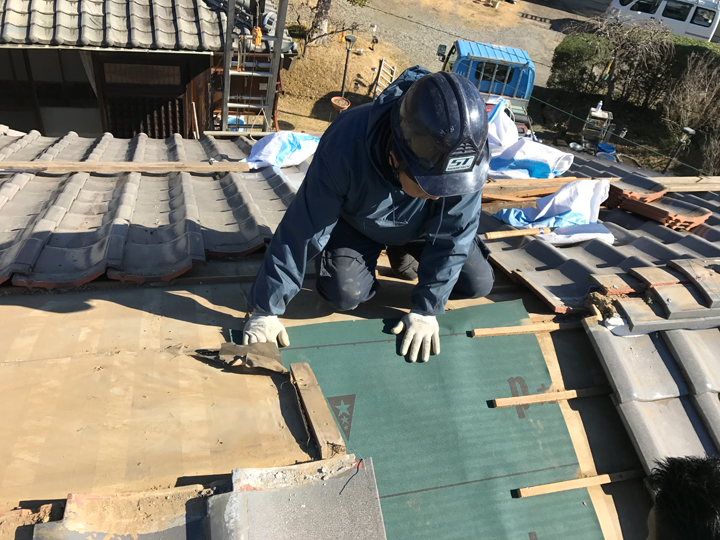 瓦屋根防水紙敷設