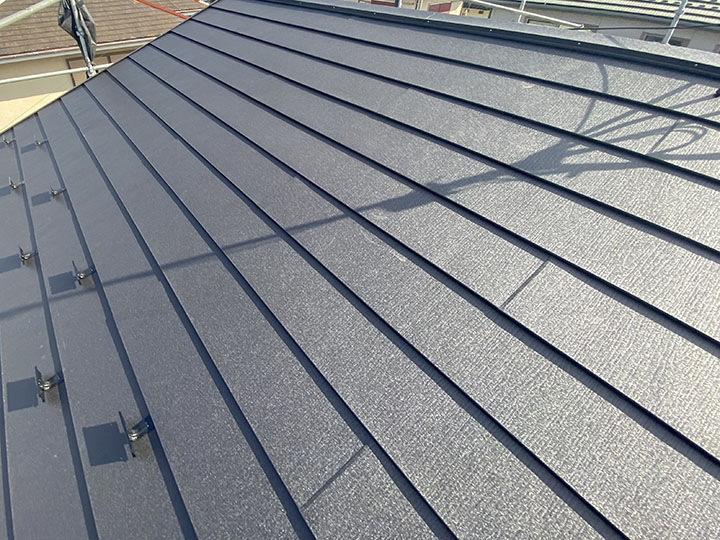 ガルテクト屋根が選ばれる理由とは？人気の理由と断熱一体型のメリット