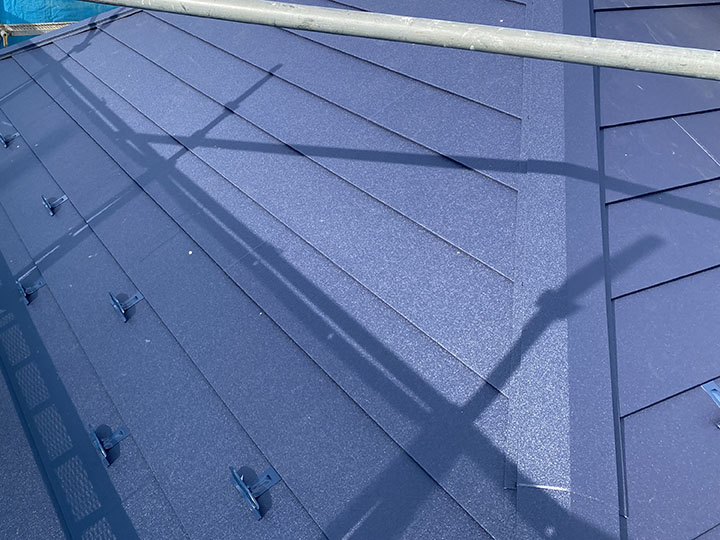 ガルバリウム鋼板屋根