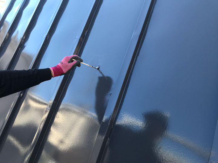 質の高い金属屋根塗装