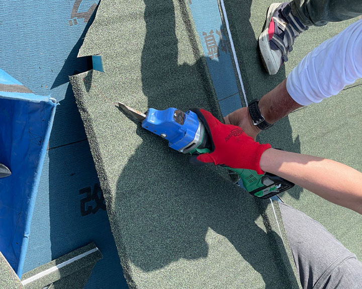 ジンカリウム屋根の施工