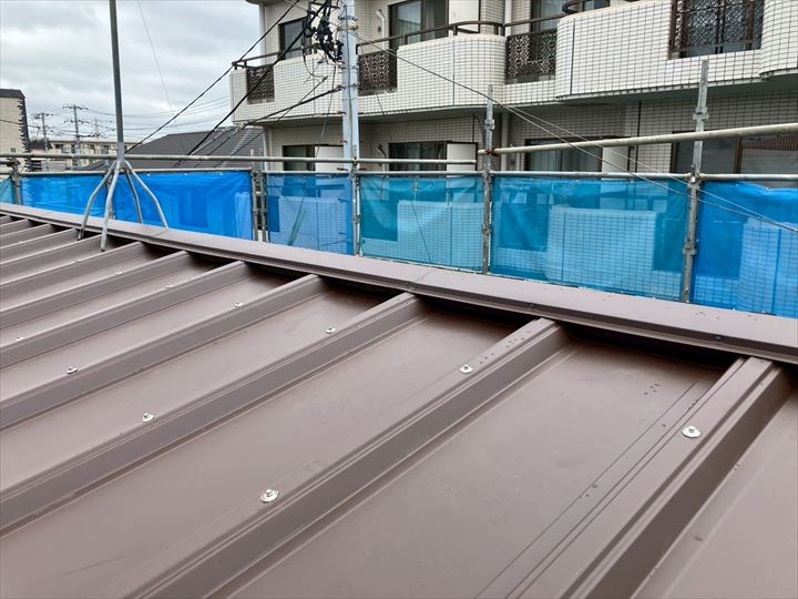 瓦棒屋根のカバー工事の完了