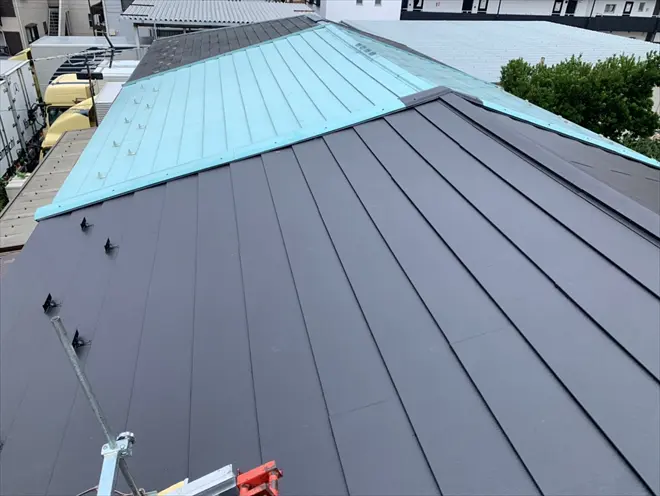 葺き替え後のスーパーガルテクト
