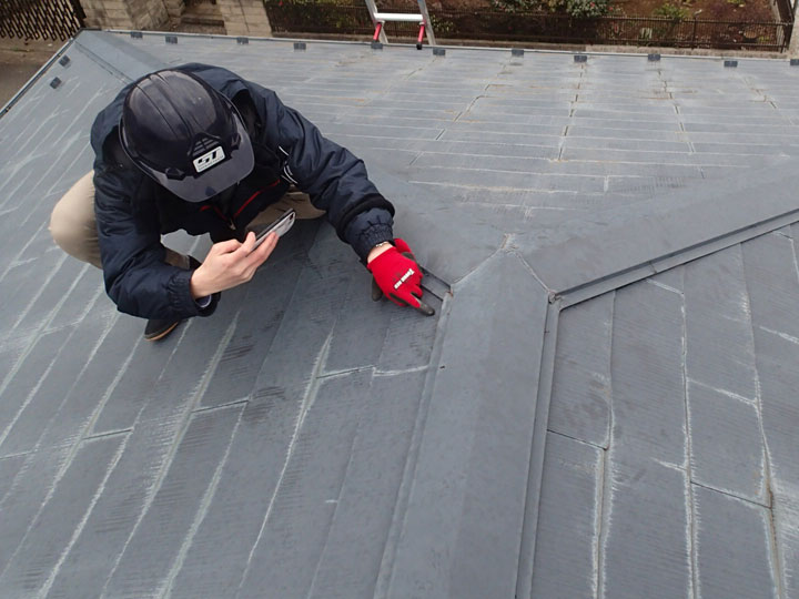 屋根工事のタイミングはいつ？劣化を見極めて安心のお住まいを守るために